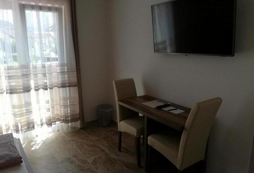 חדר דלוקס, Haus Alexis