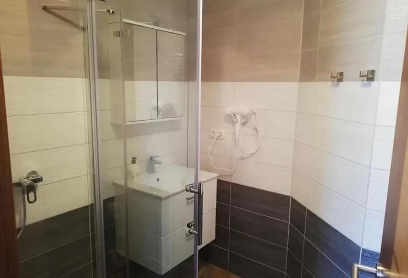 Deluxe-huone, Haus Alexis