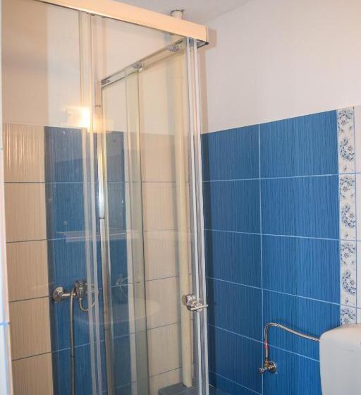 スタンダードトリプルルーム, Pensiunea Arizona