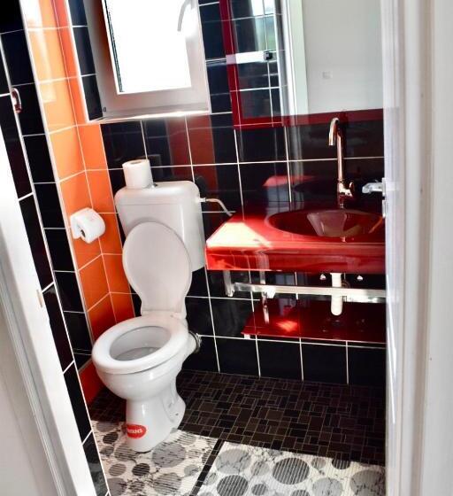 スタンダードトリプルルーム, Pensiunea Arizona