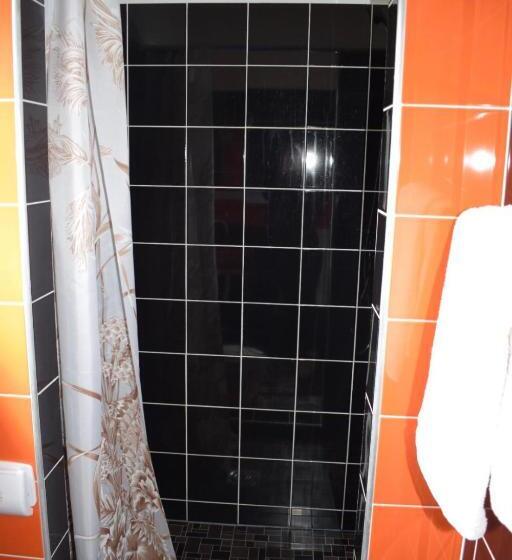 スタンダードトリプルルーム, Pensiunea Arizona