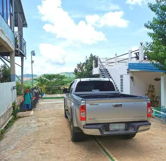 Standard Neljän Hengen Huone, บ้านสุขอรุณ เขาค้อ Baan Sook A Roon Khaokho
