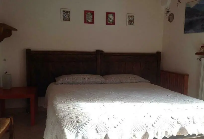 バスルーム共有のトリプルスタンダード, B&b La Miando