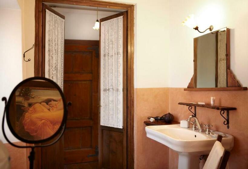 جناح مزوَّد بشرفة, Antico Borgo Sanda Lago Maggiore