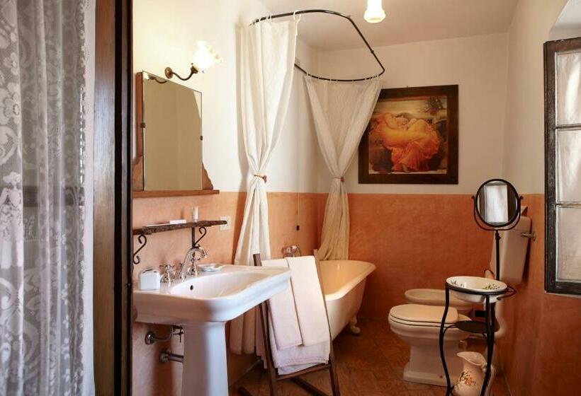 جناح مزوَّد بشرفة, Antico Borgo Sanda Lago Maggiore