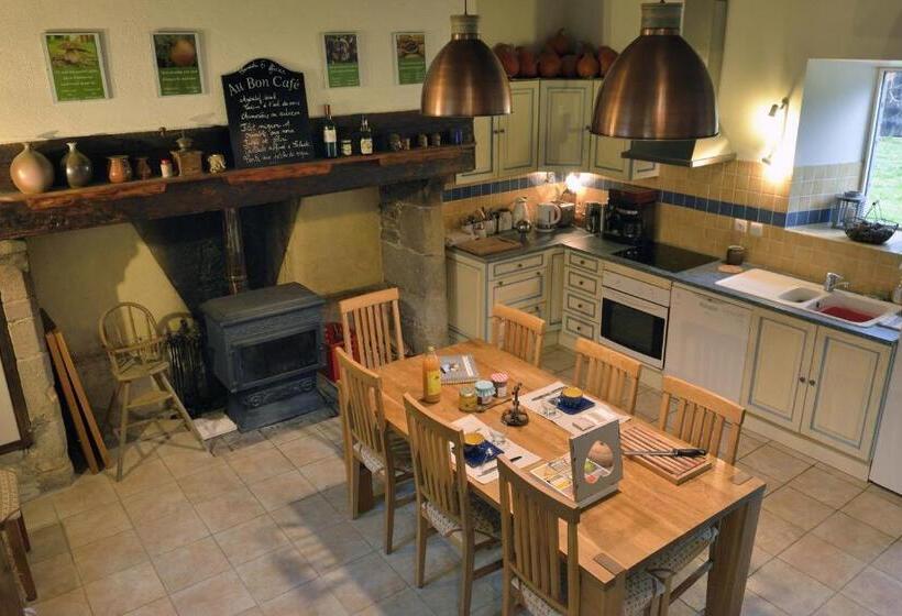 غرفة عائلية, Domaine De La Clauzade