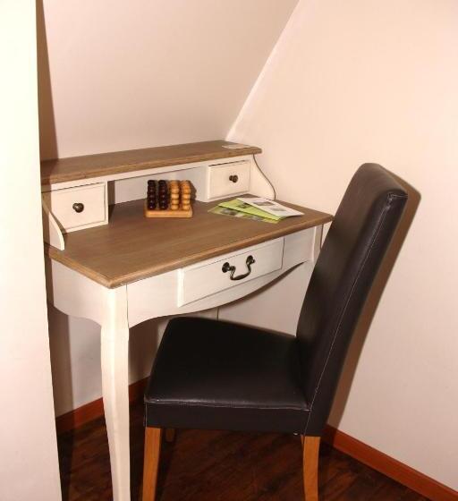 غرفة قياسية مطلّة علي الحديقة, Domaine De La Clauzade