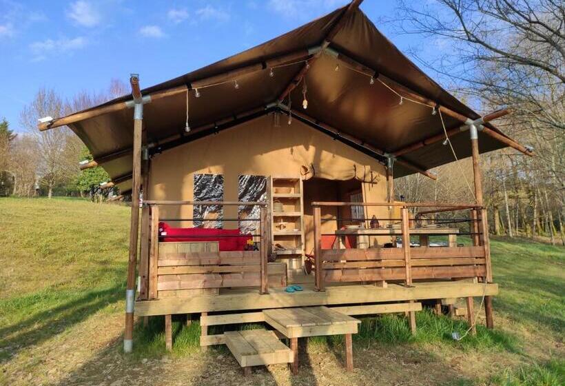 كوخ قياسي, Domaine De La Clauzade