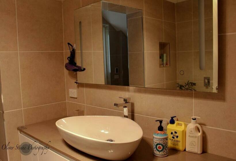 豪华工作室, Tomah Retreat Studio Relax With Fireplace