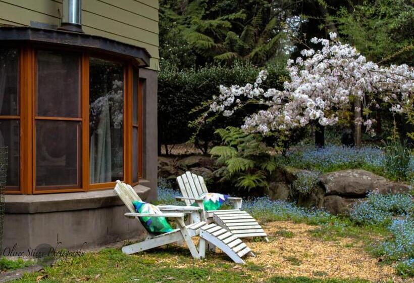 Студия Deluxe, Tomah Retreat   Studio Relax With Fireplace