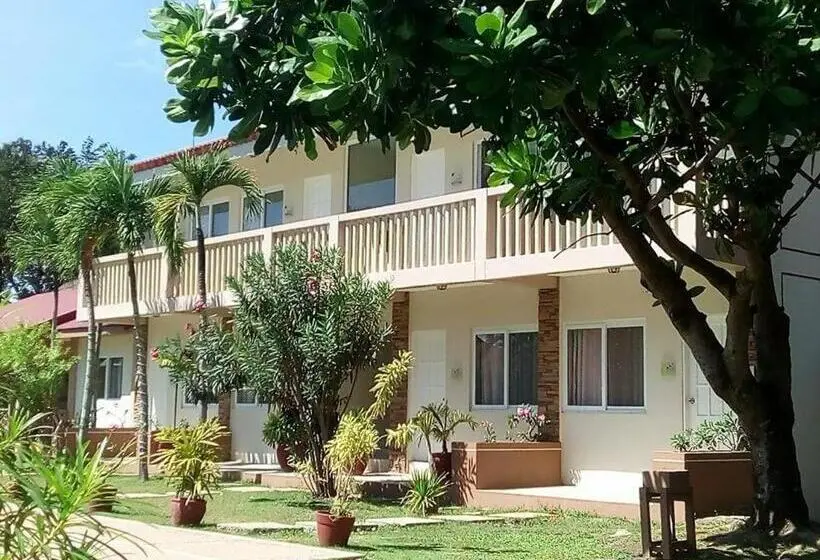 プールビュースタンダードステューディオ, Happy Ripples Beach Resort