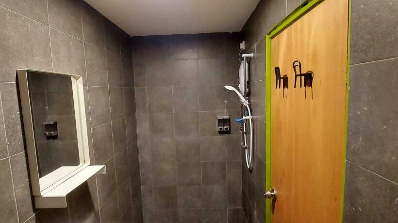 スタンダードルーム, Olive Bedz