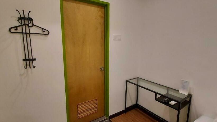 スタンダードルーム, Olive Bedz