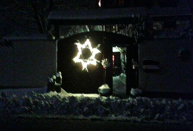 Студия Стандарт, Stierstall Suite Pension Wahlenau