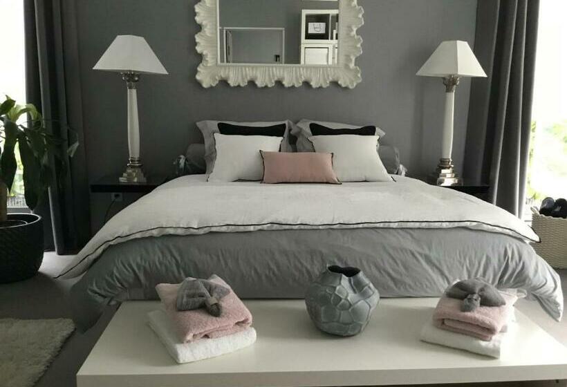 キングサイズベッドのデラックスルーム, Suite Couture