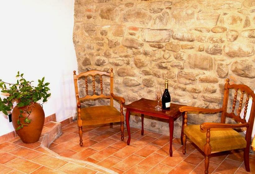 キングサイズベッドのスタンダードルーム, Sassomatto B&b Bioagriturelax