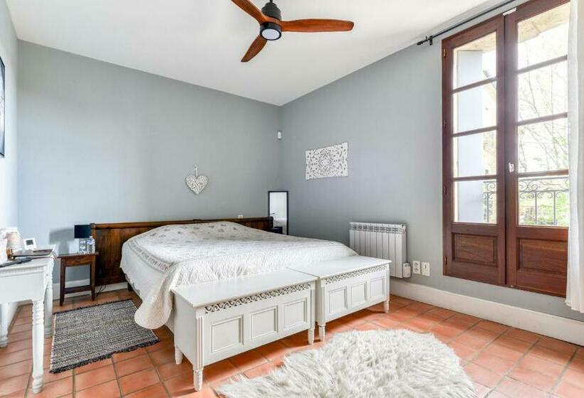 Номер Deluxe, Maison Dix Chambres D Hôtes Et Espace Spa Bien être