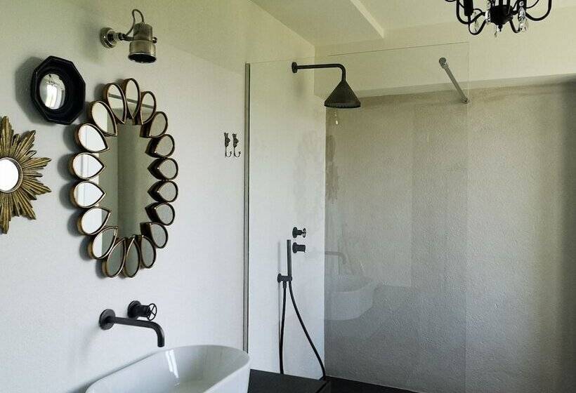 חדר סטנדרט, Theresa Sulla Collina