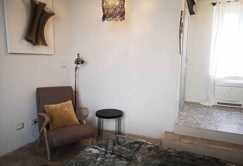 חדר סטנדרט, Theresa Sulla Collina