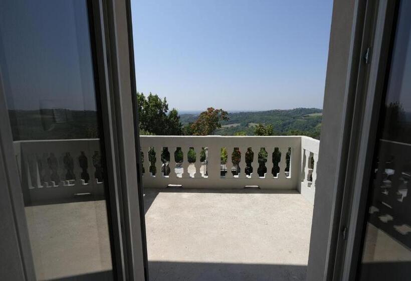 חדר סטנדרט עם מרפסת, Theresa Sulla Collina