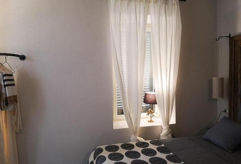 חדר סטנדרט, Theresa Sulla Collina