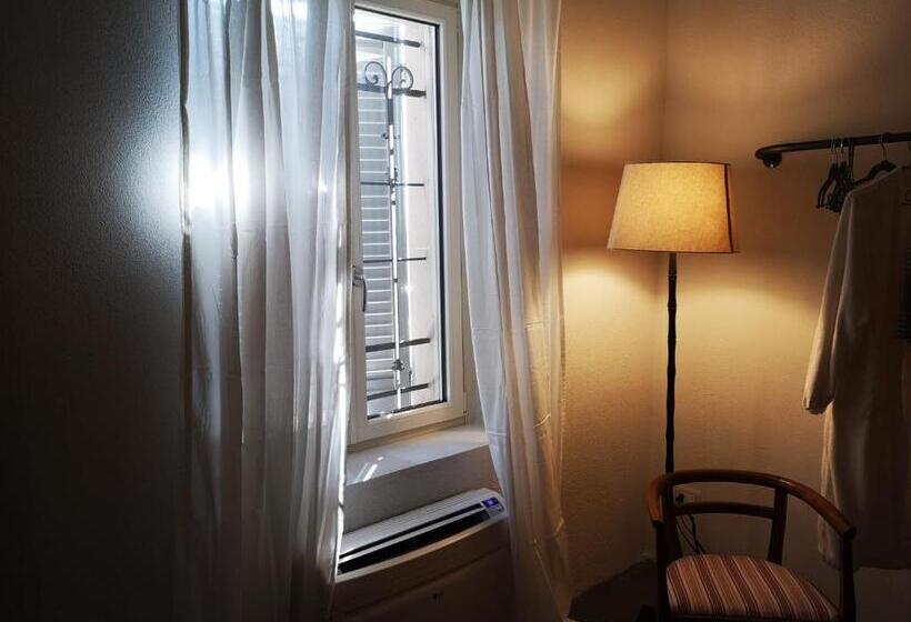 חדר סטנדרט, Theresa Sulla Collina