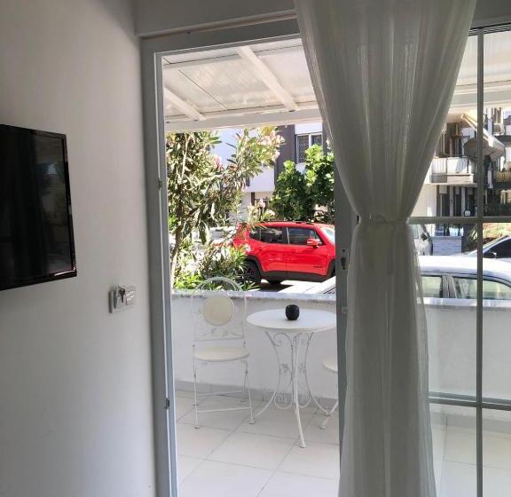 חדר סטנדרט, White Suite Rooms