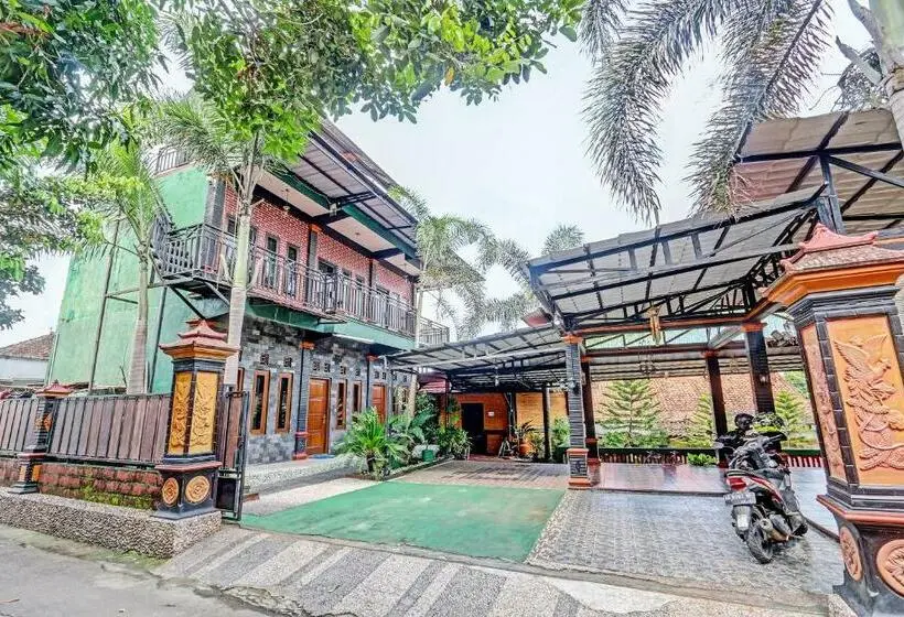 スタンダードルーム, Capital O 91650 Hotel Pratama