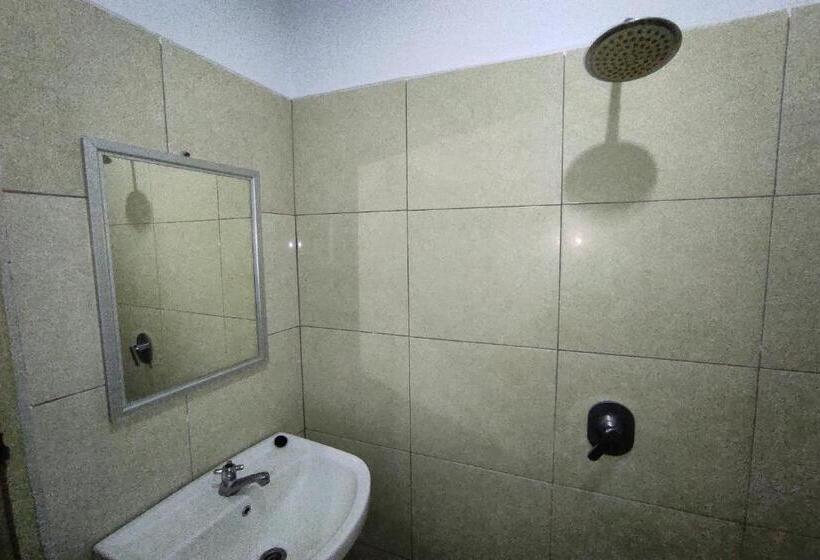 סוויטה דלוקס, Capital O 91650 Hotel Pratama