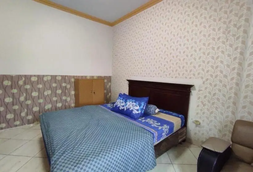 デラックススイート, Capital O 91650 Hotel Pratama