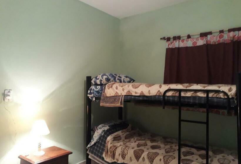 정원 전망 4인용 스탠다드 룸, Hostel Odorico