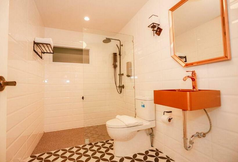 Стандартный Номер Кровать Кинг, Chertel Poshtel