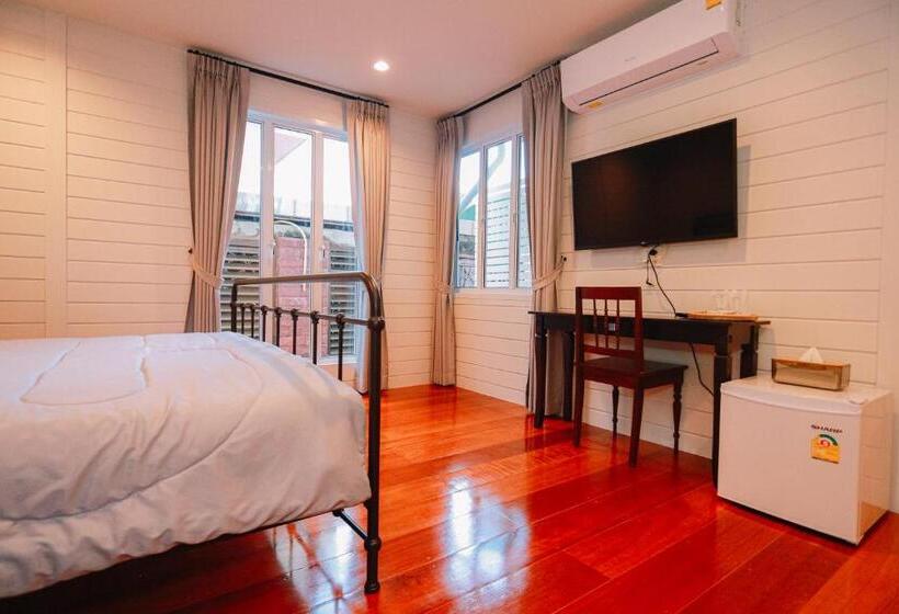 带大床的标准间, Chertel Poshtel