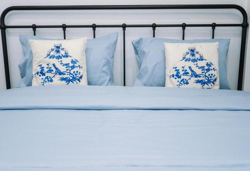 キングサイズベッドのスタンダードルーム, Chertel Poshtel