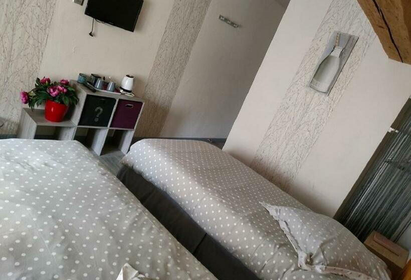 Номер Стандарт, Les Remparts