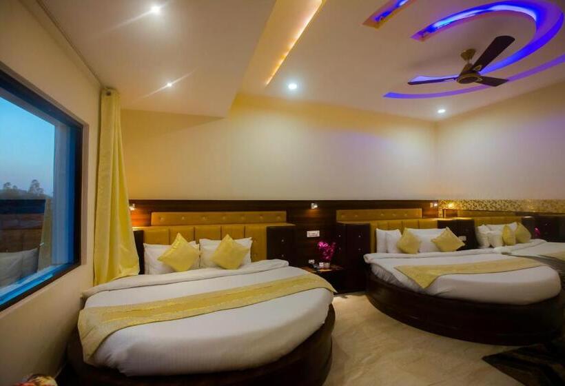 家庭间, Kings Regency