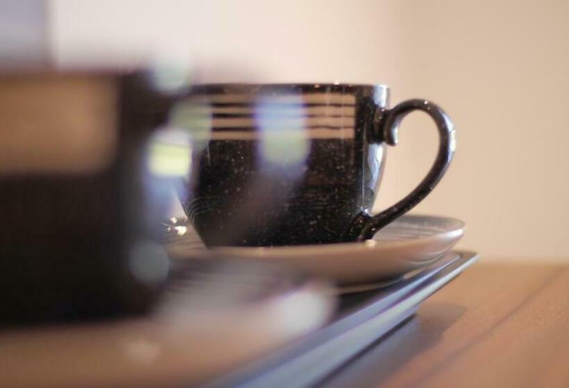 エクゼクティブスイート, Mango The