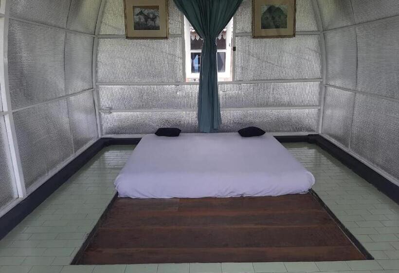 غرفة عائلية, Limerr Resto Resort