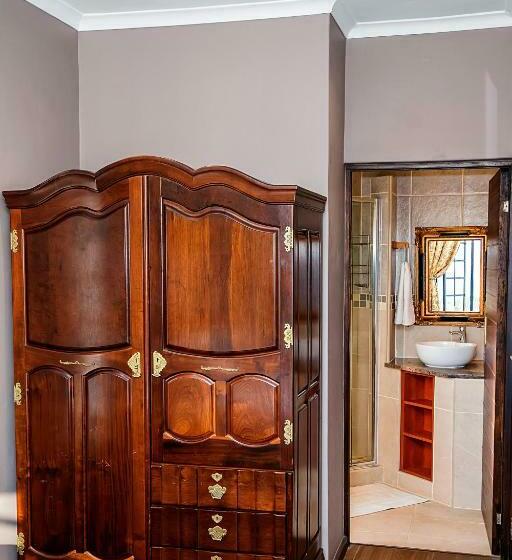 クラシックルーム, Aha Guest House