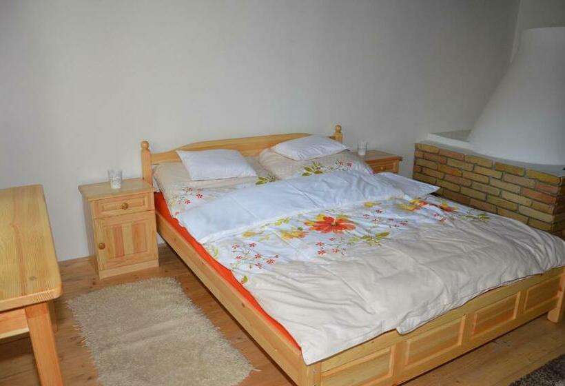 Апартаменты 2 Спальни, Cicahegy Vendégház