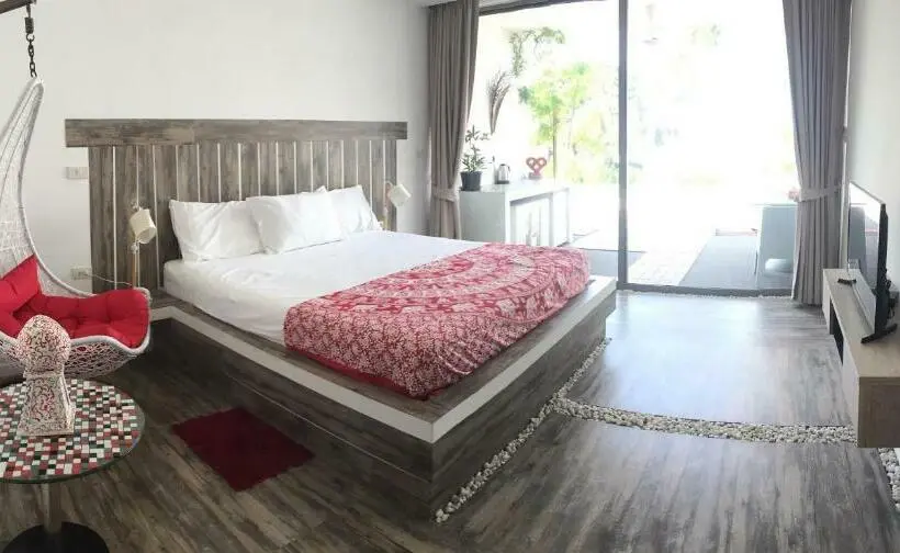 デラックススタジオ, La Villa Noi