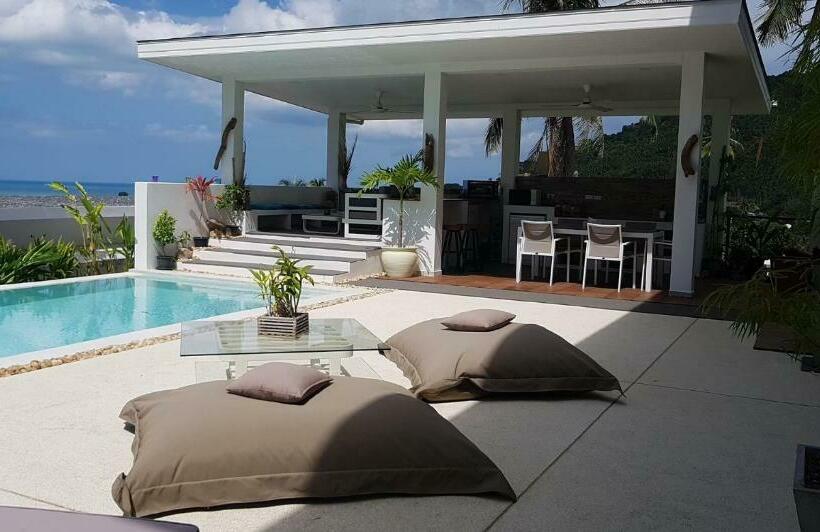 إستوديو ديلوكس, La Villa Noi