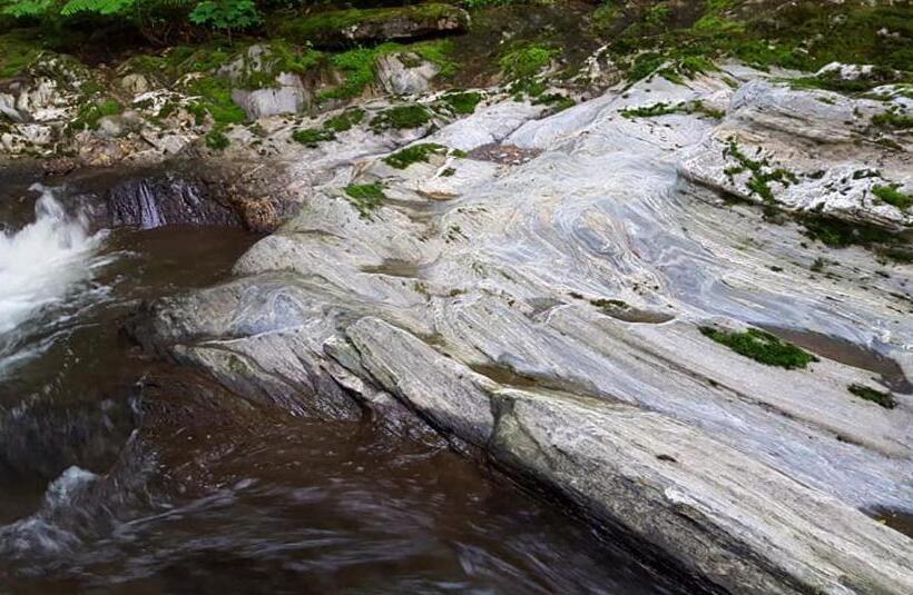 スタンダードスタジオ, Le Loft Riverstone