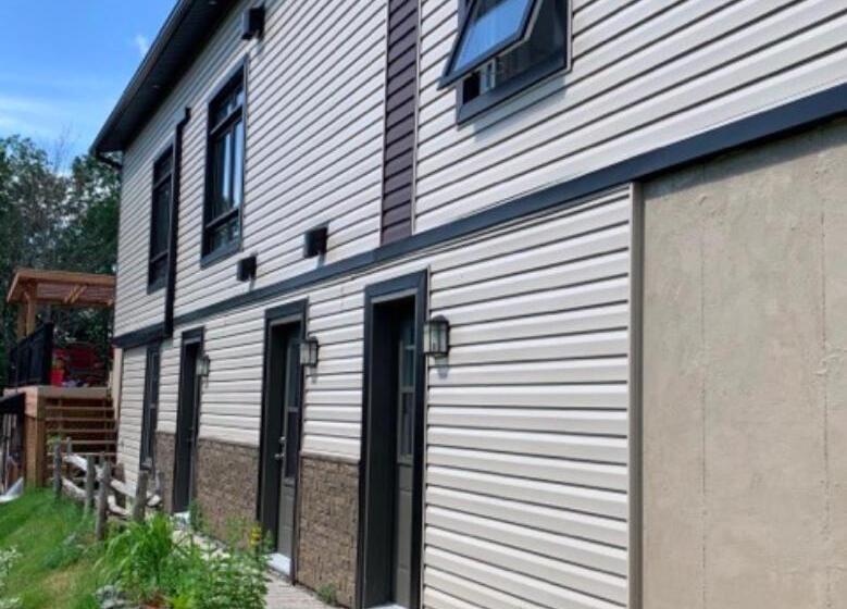 スタンダードスタジオ, Le Loft Riverstone