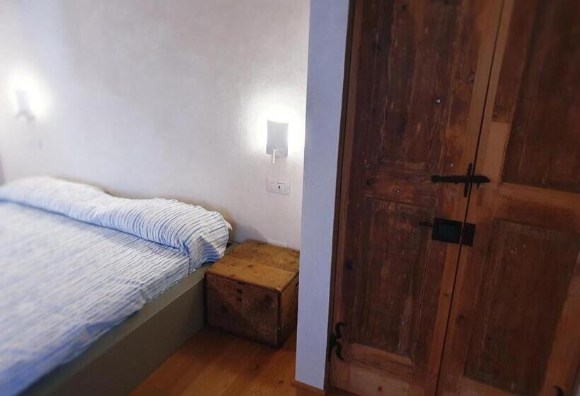 Standard room with outdoor bath, Relais Poggio Pagnan