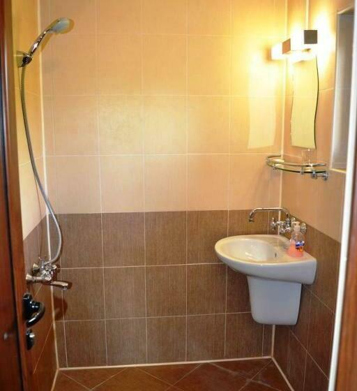 Дом 1 Спальня, Sichanova Guest House