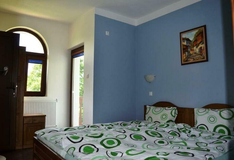 Дом 1 Спальня, Sichanova Guest House