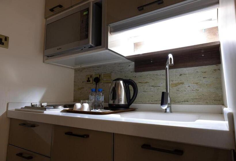 شقة غرفة واحدة, Ramz Aldiyafa 1