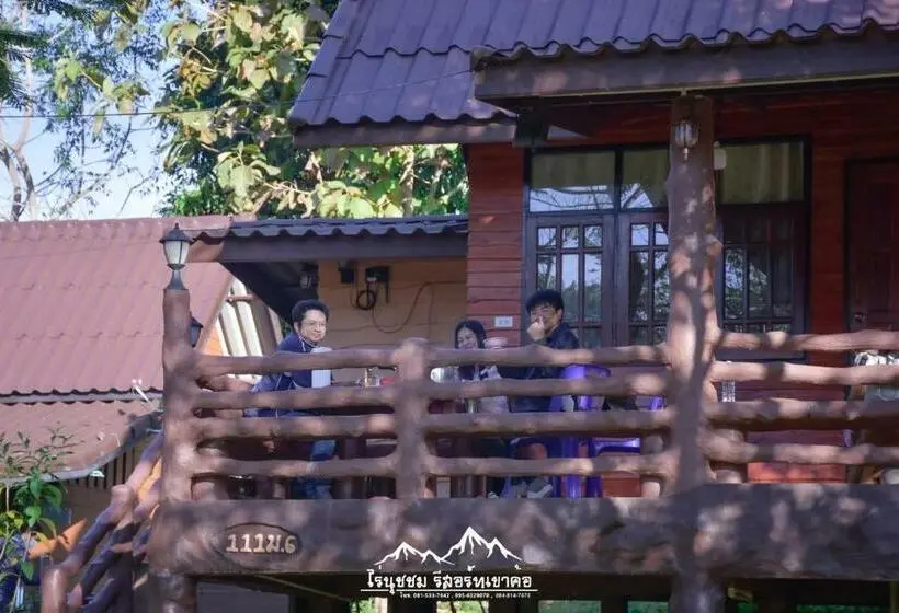 スタンダード4人部屋, ไร่นุชชม รีสอร์ทเขาค้อ