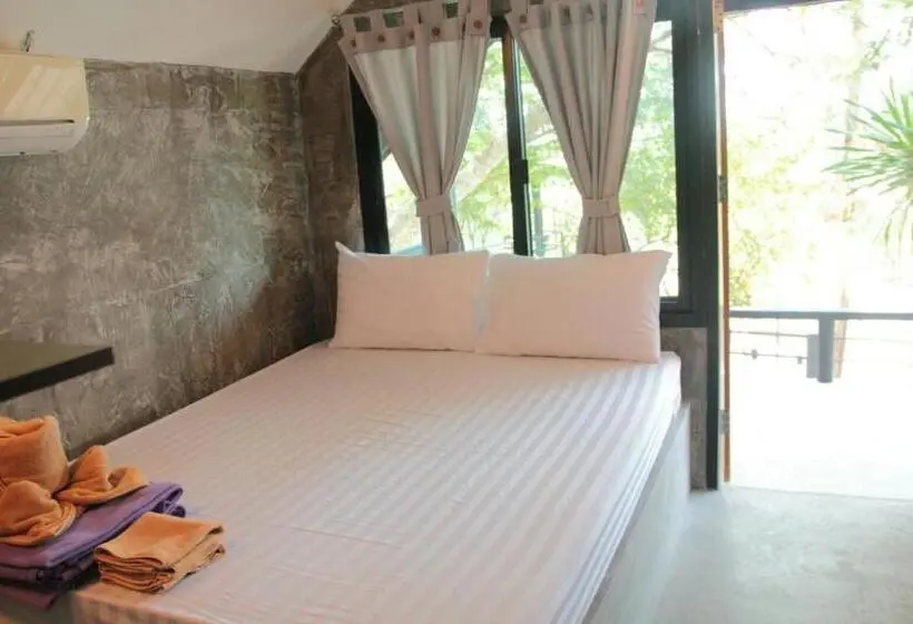デラックスビラの１ベッドルーム, Sichang Marina Resort